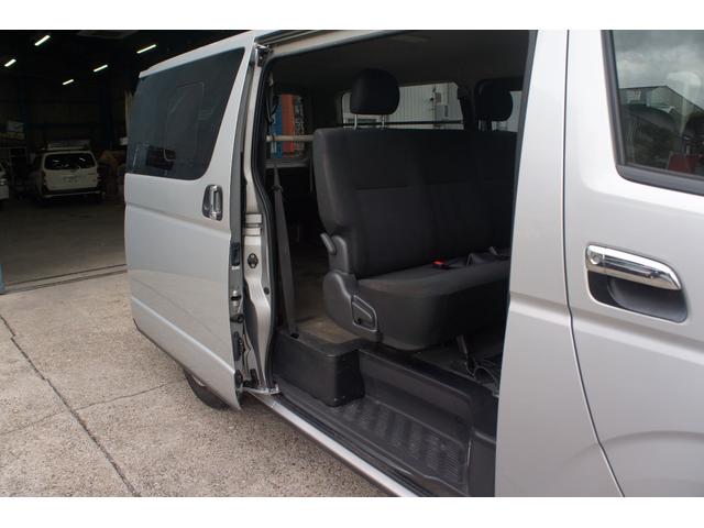ハイエースバン ロングスーパーGLマルチロールトランスポータタイプII Bluetooth対応ナビ/バックモニター/ETC/フルセグTV/AC100V電源/前ドライブレコーダー/リアラダー/リアクーラー&リアヒーター/キーレス/OBDチェック済(24枚目)