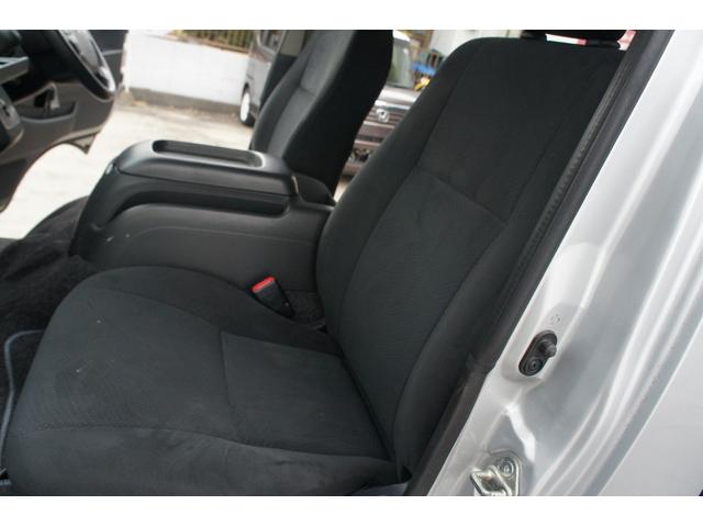 ハイエースバン ロングスーパーGLマルチロールトランスポータタイプII Bluetooth対応ナビ/バックモニター/ETC/フルセグTV/AC100V電源/前ドライブレコーダー/リアラダー/リアクーラー&リアヒーター/キーレス/OBDチェック済(32枚目)