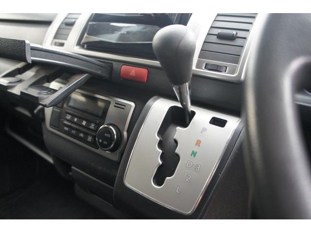 ハイエースバン ロングスーパーGLマルチロールトランスポータタイプII Bluetooth対応ナビ/バックモニター/ETC/フルセグTV/AC100V電源/前ドライブレコーダー/リアラダー/リアクーラー&リアヒーター/キーレス/OBDチェック済(71枚目)