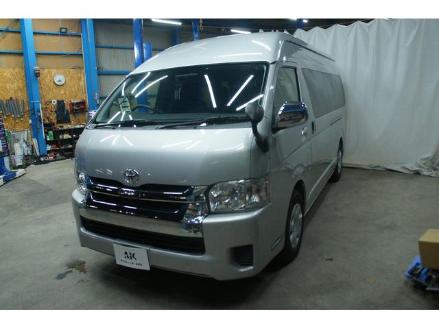 ハイエースワゴン グランドキャビン Bluetooth対応ナビ/ビルトインETC/バックモニター/TV/パワースライドドア/トヨタセーフティセンス/車線逸脱警報/オートハイビーム/AC100V/スマートキー/OBDチェック済/1年保証付(17枚目)