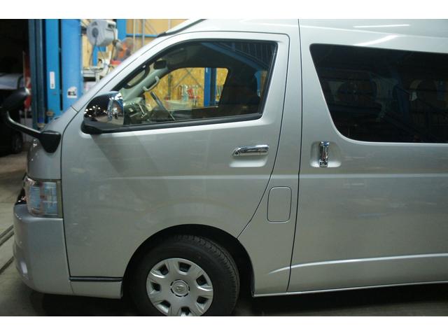 ハイエースワゴン グランドキャビン Bluetooth対応ナビ/ビルトインETC/バックモニター/TV/パワースライドドア/トヨタセーフティセンス/車線逸脱警報/オートハイビーム/AC100V/スマートキー/OBDチェック済/1年保証付(26枚目)