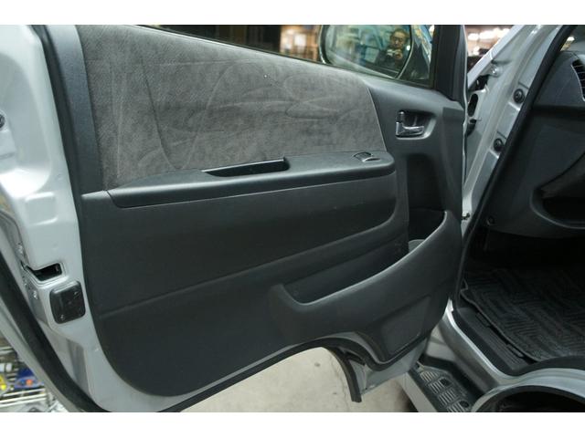 ハイエースワゴン グランドキャビン Bluetooth対応ナビ/ビルトインETC/バックモニター/TV/パワースライドドア/トヨタセーフティセンス/車線逸脱警報/オートハイビーム/AC100V/スマートキー/OBDチェック済/1年保証付(58枚目)