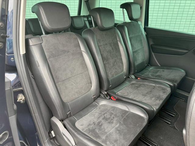 シャラン ＴＳＩ　ハイライン　社外ナビゲーション　両側スライド　パワーゲート　クルコン　クリアランスソナー　Ｂカメラ　７人乗り　純正アルミ　ＨＩＤヘッドライト（70枚目）