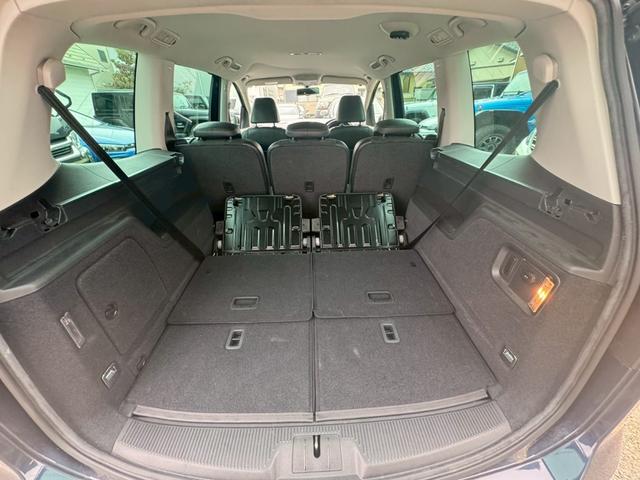 シャラン ＴＳＩ　ハイライン　社外ナビゲーション　両側スライド　パワーゲート　クルコン　クリアランスソナー　Ｂカメラ　７人乗り　純正アルミ　ＨＩＤヘッドライト（71枚目）