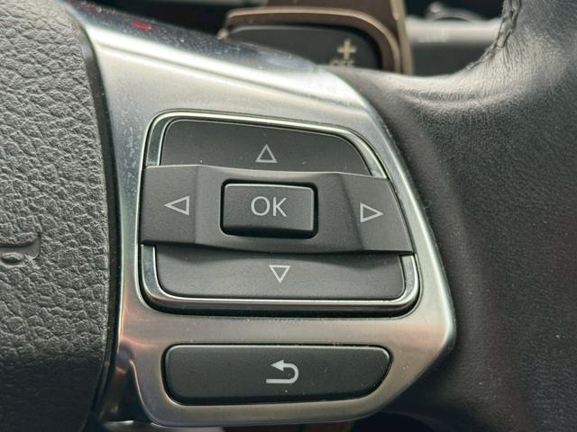 シロッコ ２．０ＴＳＩ　Ｒルックバンパー　ＦＯＸ４本出しスポーツマフラー　キャメルレザーシート　サンルーフ　社外足回りローダウン　シートヒーター　１７インチＡＷ　Ｂカメラ　パドルシフト　整備記録簿（25枚目）