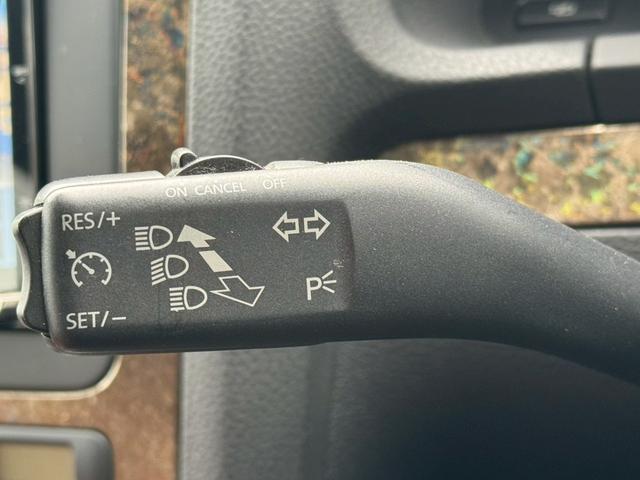 シロッコ ２．０ＴＳＩ　Ｒルックバンパー　ＦＯＸ４本出しスポーツマフラー　キャメルレザーシート　サンルーフ　社外足回りローダウン　シートヒーター　１７インチＡＷ　Ｂカメラ　パドルシフト　整備記録簿（29枚目）