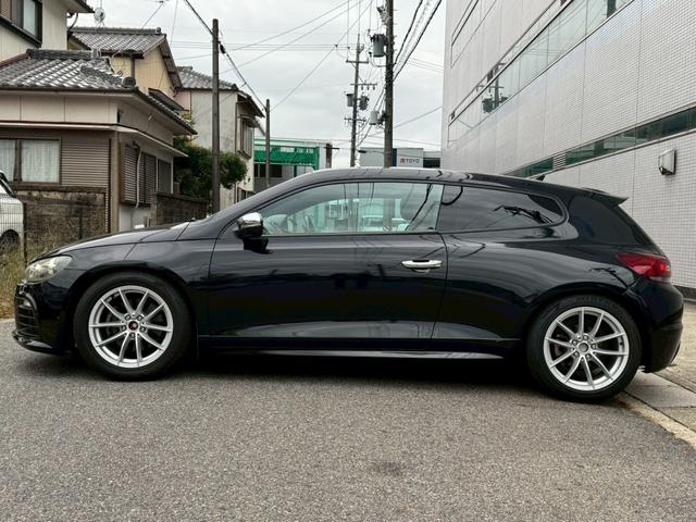 シロッコ ２．０ＴＳＩ　Ｒルックバンパー　ＦＯＸ４本出しスポーツマフラー　キャメルレザーシート　サンルーフ　社外足回りローダウン　シートヒーター　１７インチＡＷ　Ｂカメラ　パドルシフト　整備記録簿（38枚目）