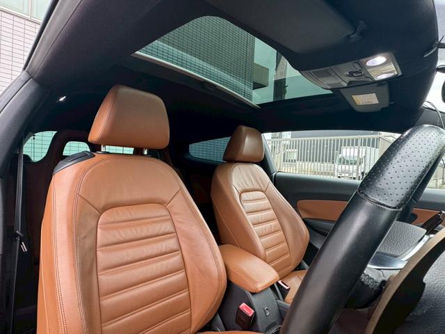 シロッコ ２．０ＴＳＩ　Ｒルックバンパー　ＦＯＸ４本出しスポーツマフラー　キャメルレザーシート　サンルーフ　社外足回りローダウン　シートヒーター　１７インチＡＷ　Ｂカメラ　パドルシフト　整備記録簿（46枚目）