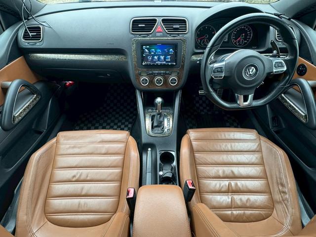 シロッコ ２．０ＴＳＩ　Ｒルックバンパー　ＦＯＸ４本出しスポーツマフラー　キャメルレザーシート　サンルーフ　社外足回りローダウン　シートヒーター　１７インチＡＷ　Ｂカメラ　パドルシフト　整備記録簿（49枚目）