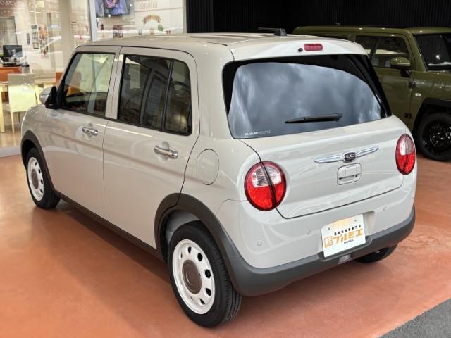 アルトラパンＬＣ Ｘ　ちょい乗り車　衝突軽減ブレーキ　誤発進抑制　車線逸脱警報　標識認識機能　アイドリングストップ　シートヒーター　オートエアコン　電動格納ミラー　キーレスプッシュスタート　アームレスト（10枚目）