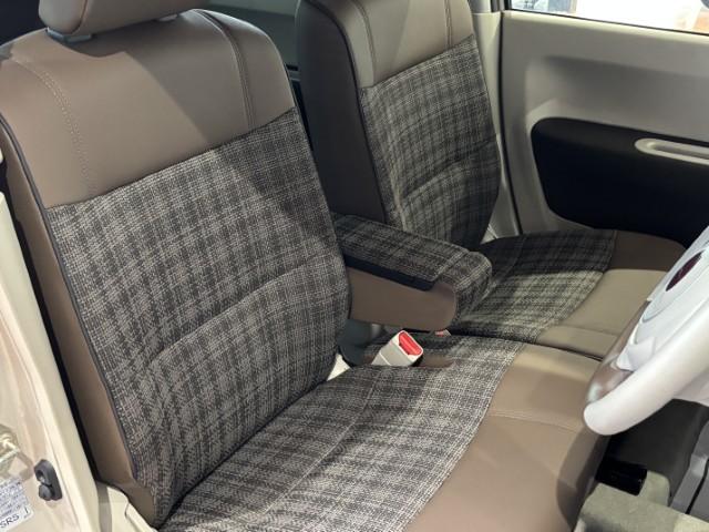 アルトラパンＬＣ Ｘ　ちょい乗り車　衝突軽減ブレーキ　誤発進抑制　車線逸脱警報　標識認識機能　アイドリングストップ　シートヒーター　オートエアコン　電動格納ミラー　キーレスプッシュスタート　アームレスト（26枚目）