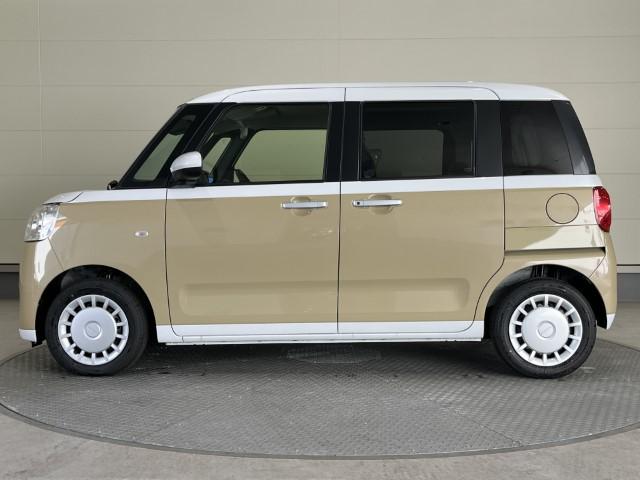 ムーヴキャンバス ストライプスＸ　届出済未使用車　衝突軽減ブレーキ　両側電動スライドドア　電動格納ミラー　アームレスト　シートリフター　ＵＳＢ充電ソケット　アイドリングストップ　オートエアコン　スマートキー　プッシュスタート　軽自動車（7枚目）