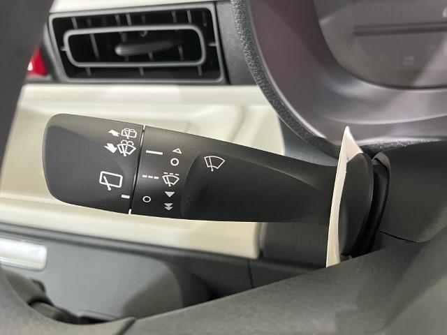 ムーヴキャンバス ストライプスＸ　届出済未使用車　衝突軽減ブレーキ　両側電動スライドドア　電動格納ミラー　アームレスト　シートリフター　ＵＳＢ充電ソケット　アイドリングストップ　オートエアコン　スマートキー　プッシュスタート　軽自動車（30枚目）