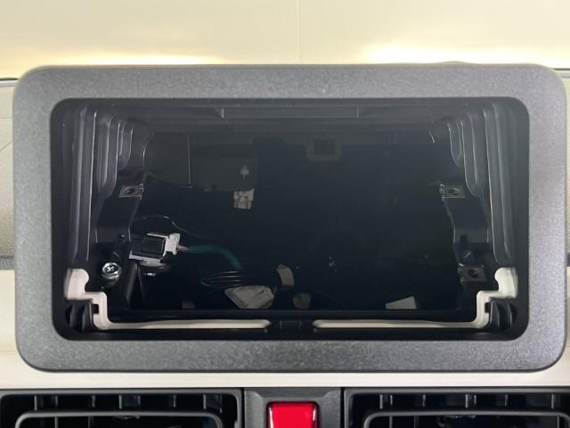 ムーヴキャンバス ストライプスＸ　届出済未使用車　衝突軽減ブレーキ　両側電動スライドドア　電動格納ミラー　アームレスト　シートリフター　ＵＳＢ充電ソケット　アイドリングストップ　オートエアコン　スマートキー　プッシュスタート　軽自動車（32枚目）
