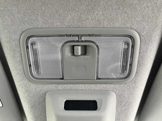 ムーヴキャンバス ストライプスＸ　届出済未使用車　衝突軽減ブレーキ　両側電動スライドドア　電動格納ミラー　アームレスト　シートリフター　ＵＳＢ充電ソケット　アイドリングストップ　オートエアコン　スマートキー　プッシュスタート　軽自動車（49枚目）