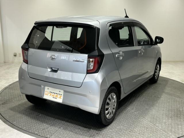 ミライース L SAIII 衝突軽減ブレーキ キーレスエントリー 電動格納ミラー サイドバイザー付 オートライト アイドリングストップ デジタルメーター コーナーセンサー マニュアルエアコン パワーウィンドウ 軽自動車(8枚目)