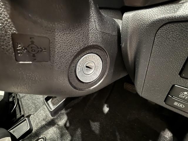 ミライース L SAIII 衝突軽減ブレーキ キーレスエントリー 電動格納ミラー サイドバイザー付 オートライト アイドリングストップ デジタルメーター コーナーセンサー マニュアルエアコン パワーウィンドウ 軽自動車(25枚目)