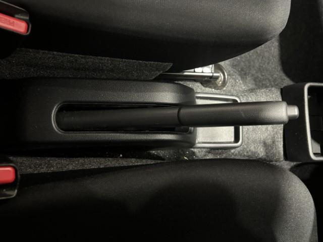 ミライース L SAIII 衝突軽減ブレーキ キーレスエントリー 電動格納ミラー サイドバイザー付 オートライト アイドリングストップ デジタルメーター コーナーセンサー マニュアルエアコン パワーウィンドウ 軽自動車(38枚目)