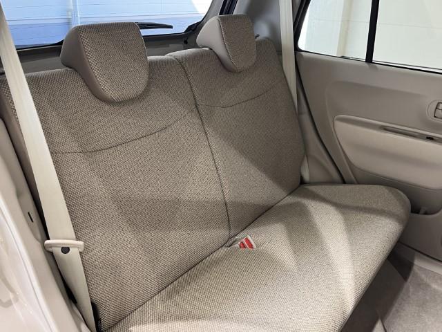 アルトラパン L 届出済未使用車 衝突軽減ブレーキ 誤発進抑制 車線逸脱警報 標識認識機能 アイドリングストップ 運転席シートヒーター オートエアコン 電動格納ミラー キーレスプッシュスタート 軽自動車(43枚目)