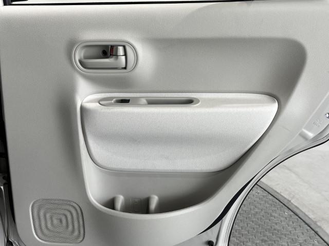 アルトラパン L 届出済未使用車 衝突軽減ブレーキ 誤発進抑制 車線逸脱警報 標識認識機能 アイドリングストップ 運転席シートヒーター オートエアコン 電動格納ミラー キーレスプッシュスタート 軽自動車(45枚目)