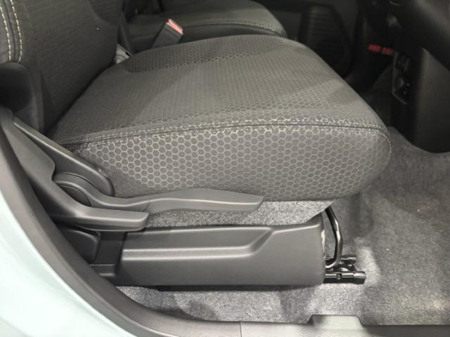 グループ年間販売台数は４，０００台以上！！大量販売・大量仕入によって低価格での提供を実現しています！