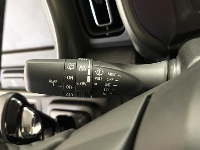 届出済未使用車とは、登録済みでなおかつ使用していない車のことを指します！ナンバー登録はしてあるものの、実際には使用されず保管しているケースが多く、必要最低限の走行しかしていないお車です♪