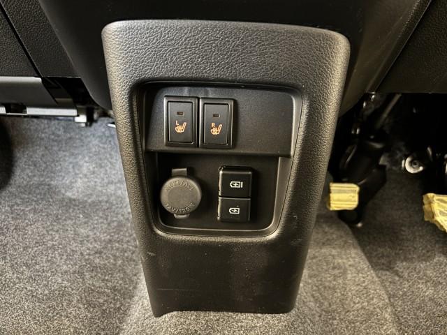 当店の車をご覧いただきありがとうございます！お車についてのご質問等あれば何でもお気軽にご相談ください！お問合せお待ちしております！