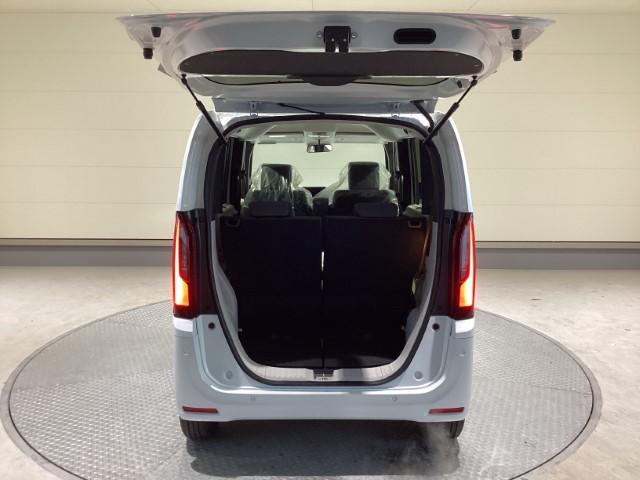 Ｎ－ＢＯＸ ベースグレード　届出済未使用車　衝突軽減ブレーキ　片側電動スライドドア　スマートキー　シートヒーター　クルーズコントロール　ブレーキホールド　アイドリングストップ　プッシュスタート　軽自動車（10枚目）