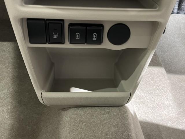 アルトラパンLC L 届出済未使用車 衝突軽減ブレーキ 誤発進抑制 車線逸脱警報 標識認識機能 アイドリングストップ 運転席シートヒーター オートエアコン 電動格納ミラー キーレスプッシュスタート 軽自動車(38枚目)