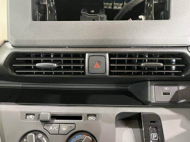 ｅＫワゴン Ｍ　ちょい乗り　衝突軽減ブレーキ　マニュアルエアコン　シートヒーター　キーレスエントリー　電動格納ミラー　オートライト　ステアリングリモコン　パワーウィンドウ　軽自動車（31枚目）
