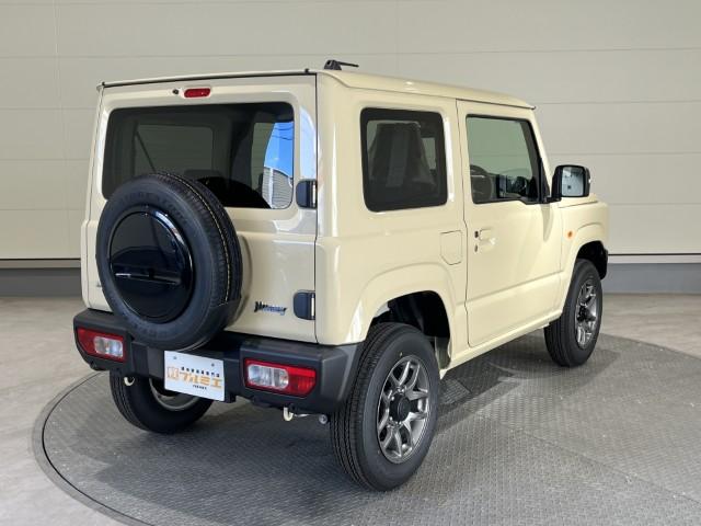 ジムニー ＸＣ　届出済未使用車　セーフティサポート　前後誤発進抑制機能　パーキングセンサー　シートヒーター　オートライト　スマートキー　オートエアコン　軽自動車（11枚目）