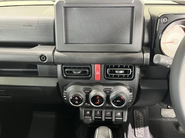 ジムニー ＸＣ　届出済未使用車　セーフティサポート　前後誤発進抑制機能　パーキングセンサー　シートヒーター　オートライト　スマートキー　オートエアコン　軽自動車（31枚目）