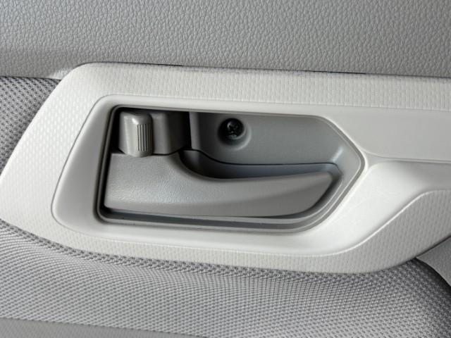 ムーヴ Ｌ　ＳＡＩＩＩ　ちょい乗り　衝突軽減ブレーキ　キーレスエントリー　ベンチシート　電動格納ミラー　アイドリングストップ　運転席助手席エアバック　アームレスト　マニュアルエアコン　軽自動車（51枚目）