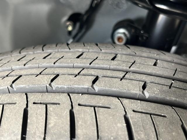 ムーヴキャンバス ストライプスX 届出済未使用車 衝突軽減ブレーキ 両側電動スライドドア 電動格納ミラー アームレスト シートリフター USB充電ソケット アイドリングストップ オートエアコン スマートキー プッシュスタート 軽自動車(17枚目)