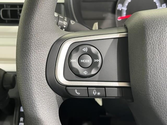 ムーヴキャンバス ストライプスX 届出済未使用車 衝突軽減ブレーキ 両側電動スライドドア 電動格納ミラー アームレスト シートリフター USB充電ソケット アイドリングストップ オートエアコン スマートキー プッシュスタート 軽自動車(28枚目)