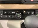 ベースグレード　届出済未使用車　衝突軽減ブレーキ　片側電動スライドドア　スマートキー　シートヒーター　クルーズコントロール　ブレーキホールド　アイドリングストップ　プッシュスタート　軽自動車（39枚目）
