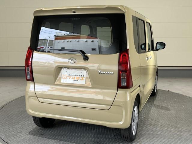 タント Ｌ　届出済未使用車　ＬＥＤライト　ミラクルオープンドア　アイドリングストップ　コーナーセンサー　衝突軽減ブレーキ　オートライト　軽自動車（11枚目）