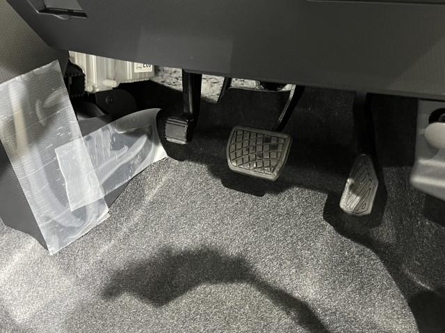 タント Ｌ　届出済未使用車　ＬＥＤライト　ミラクルオープンドア　アイドリングストップ　コーナーセンサー　衝突軽減ブレーキ　オートライト　軽自動車（24枚目）