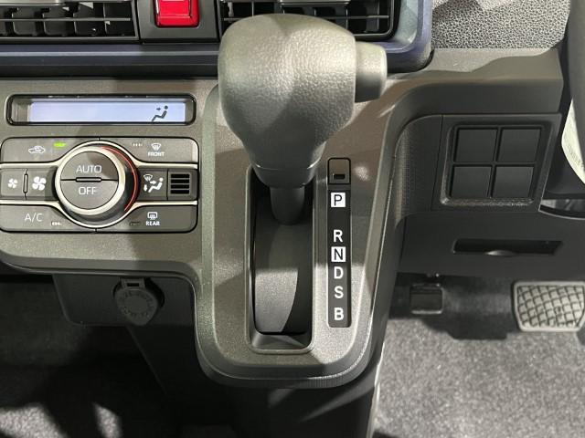 タント Ｌ　届出済未使用車　ＬＥＤライト　ミラクルオープンドア　アイドリングストップ　コーナーセンサー　衝突軽減ブレーキ　オートライト　軽自動車（32枚目）