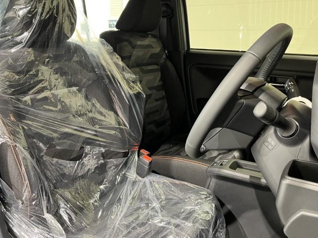 タフト G 届出済未使用車 バックカメラ ガラスルーフ 衝突軽減ブレーキ ペダル踏み間違い防止 オートハイビーム LEDヘッド&フォグ シートヒーター 電子制御パーキングブレーキ スマートキー 軽自動車(20枚目)