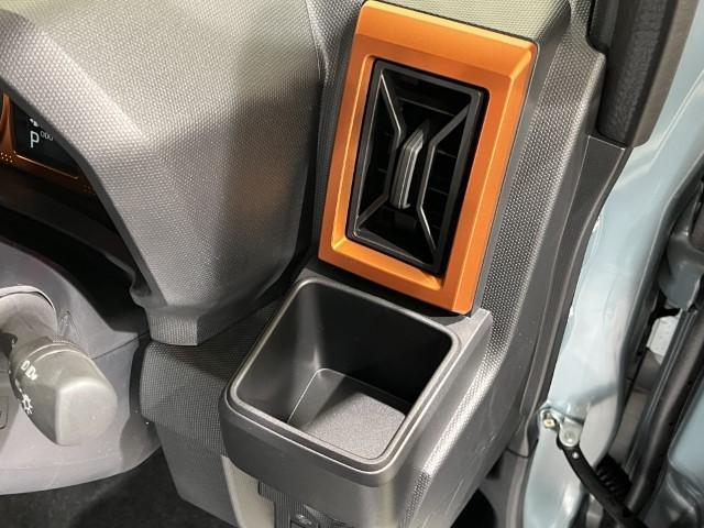 タフト G 届出済未使用車 バックカメラ ガラスルーフ 衝突軽減ブレーキ ペダル踏み間違い防止 オートハイビーム LEDヘッド&フォグ シートヒーター 電子制御パーキングブレーキ スマートキー 軽自動車(22枚目)