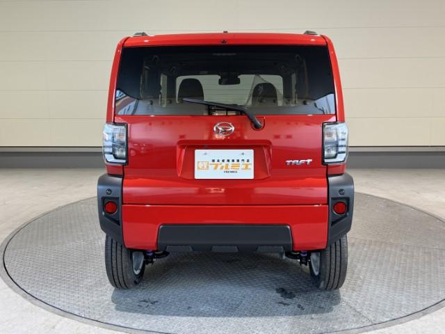 タフト G 届出済未使用車 バックカメラ ガラスルーフ 衝突軽減ブレーキ ペダル踏み間違い防止 オートハイビーム LEDヘッド&フォグ シートヒーター 電子制御パーキングブレーキ スマートキー 軽自動車(9枚目)
