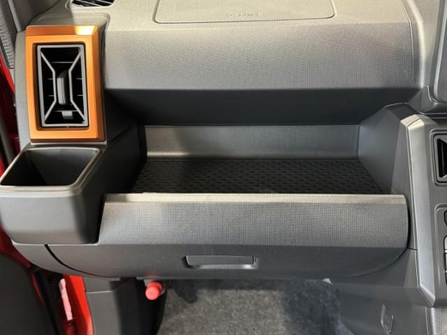 タフト G 届出済未使用車 バックカメラ ガラスルーフ 衝突軽減ブレーキ ペダル踏み間違い防止 オートハイビーム LEDヘッド&フォグ シートヒーター 電子制御パーキングブレーキ スマートキー 軽自動車(40枚目)