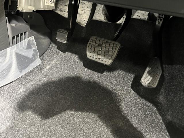 タント Ｌ　届出済未使用車　ＬＥＤライト　ミラクルオープンドア　アイドリングストップ　コーナーセンサー　衝突軽減ブレーキ　オートライト　軽自動車（24枚目）