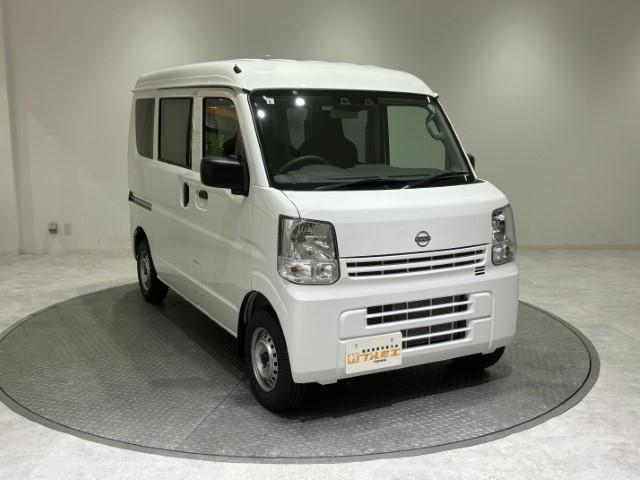 クリッパーバン DX 届出済未使用車 軽バン 衝突軽減ブレーキ キーレスエントリー パワーウィンドウ マニュアルエアコン AM/FMラジオ ハロゲンヘッドライト アイドリングストップ 軽自動車(6枚目)