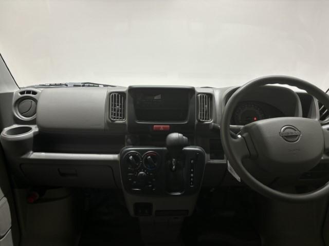 クリッパーバン DX 届出済未使用車 軽バン 衝突軽減ブレーキ キーレスエントリー パワーウィンドウ マニュアルエアコン AM/FMラジオ ハロゲンヘッドライト アイドリングストップ 軽自動車(21枚目)