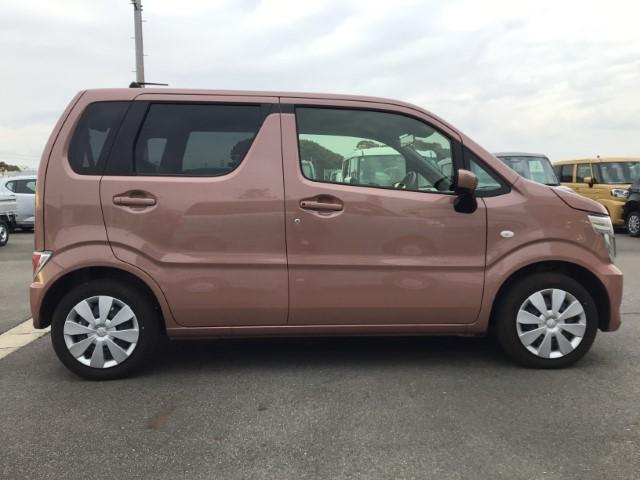 ワゴンＲ ＦＸ　ちょい乗り　衝突軽減ブレーキ　スマートキー　オートエアコン　ベンチシート　電動格納ミラー　シートヒーター　運転席助手席エアバック　軽自動車（7枚目）