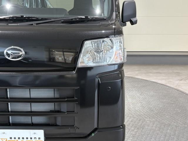 ハイゼットカーゴ ＤＸ　届出済未使用車　両側スライドドア　ＡＭ／ＦＭラジオ　オートライト　マニュアルエアコン　キーレスエントリー　衝突被害軽減システム（12枚目）