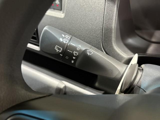 ハイゼットカーゴ ＤＸ　届出済未使用車　両側スライドドア　ＡＭ／ＦＭラジオ　オートライト　マニュアルエアコン　キーレスエントリー　衝突被害軽減システム（26枚目）
