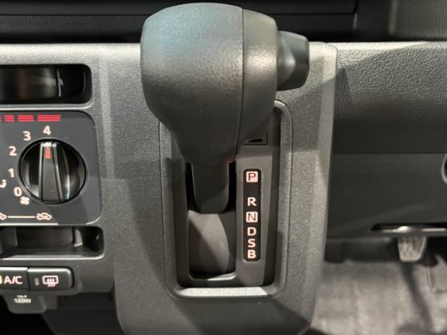 ハイゼットカーゴ ＤＸ　届出済未使用車　両側スライドドア　ＡＭ／ＦＭラジオ　オートライト　マニュアルエアコン　キーレスエントリー　衝突被害軽減システム（30枚目）
